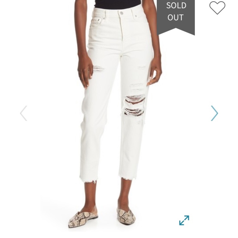 NWT Levi’s Mom Jean White Distressed, Size 25